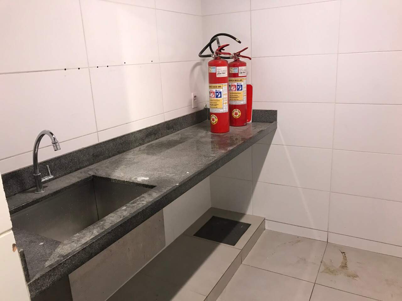 Loja para aluguel no Buritis: 