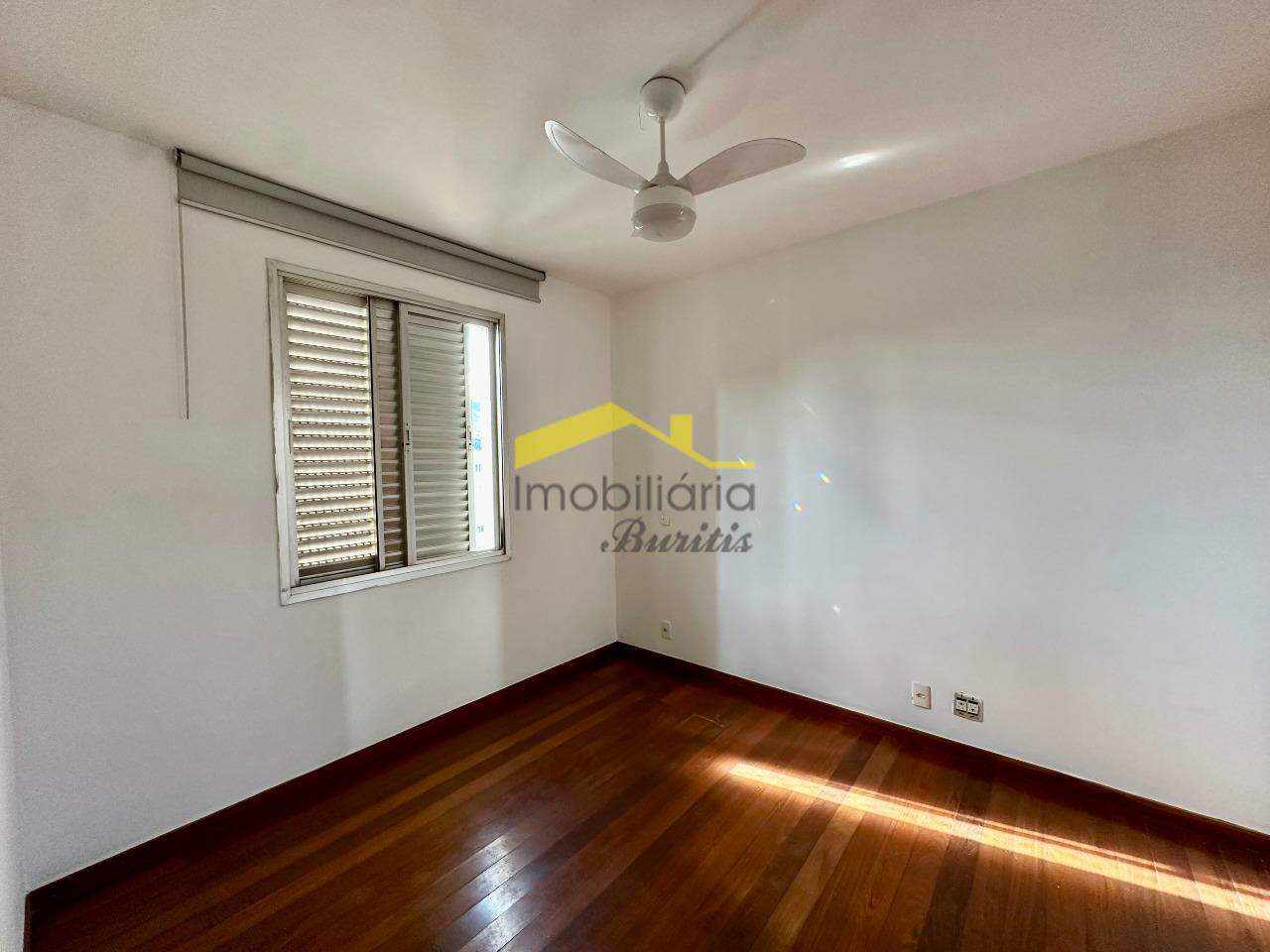 Cobertura para aluguel no Buritis: 