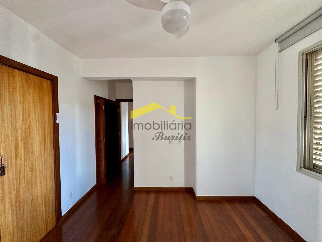 Cobertura para aluguel no Buritis: 