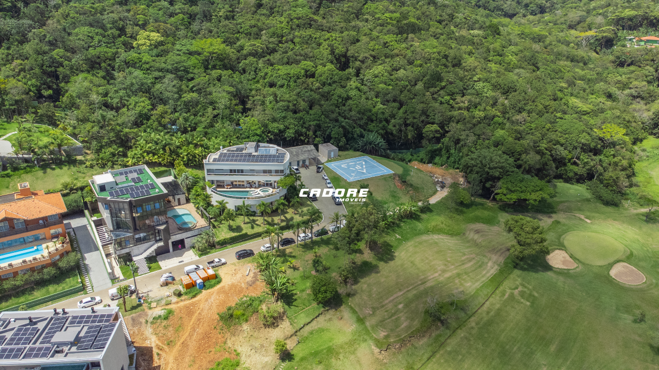 Luxo, Conforto e Exclusividade: Residência de 7 Suítes com Piscina no Condomínio Horizontal Iate Clube Itapema I Cadore Imóveis — foto 4