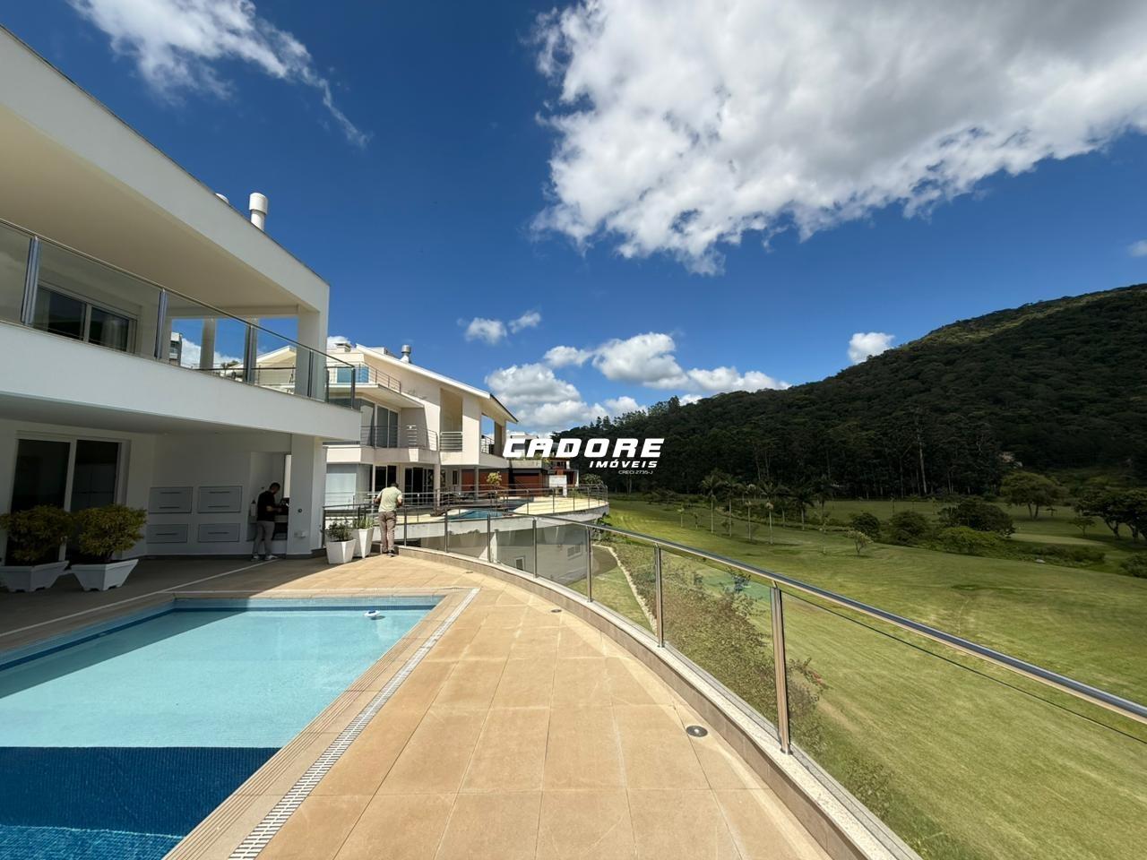 Luxo, Conforto e Exclusividade: Residência de 6 Suítes com Piscina no Condomínio Horizontal Iate Clube Itapema I Cadore Imóveis — foto 7