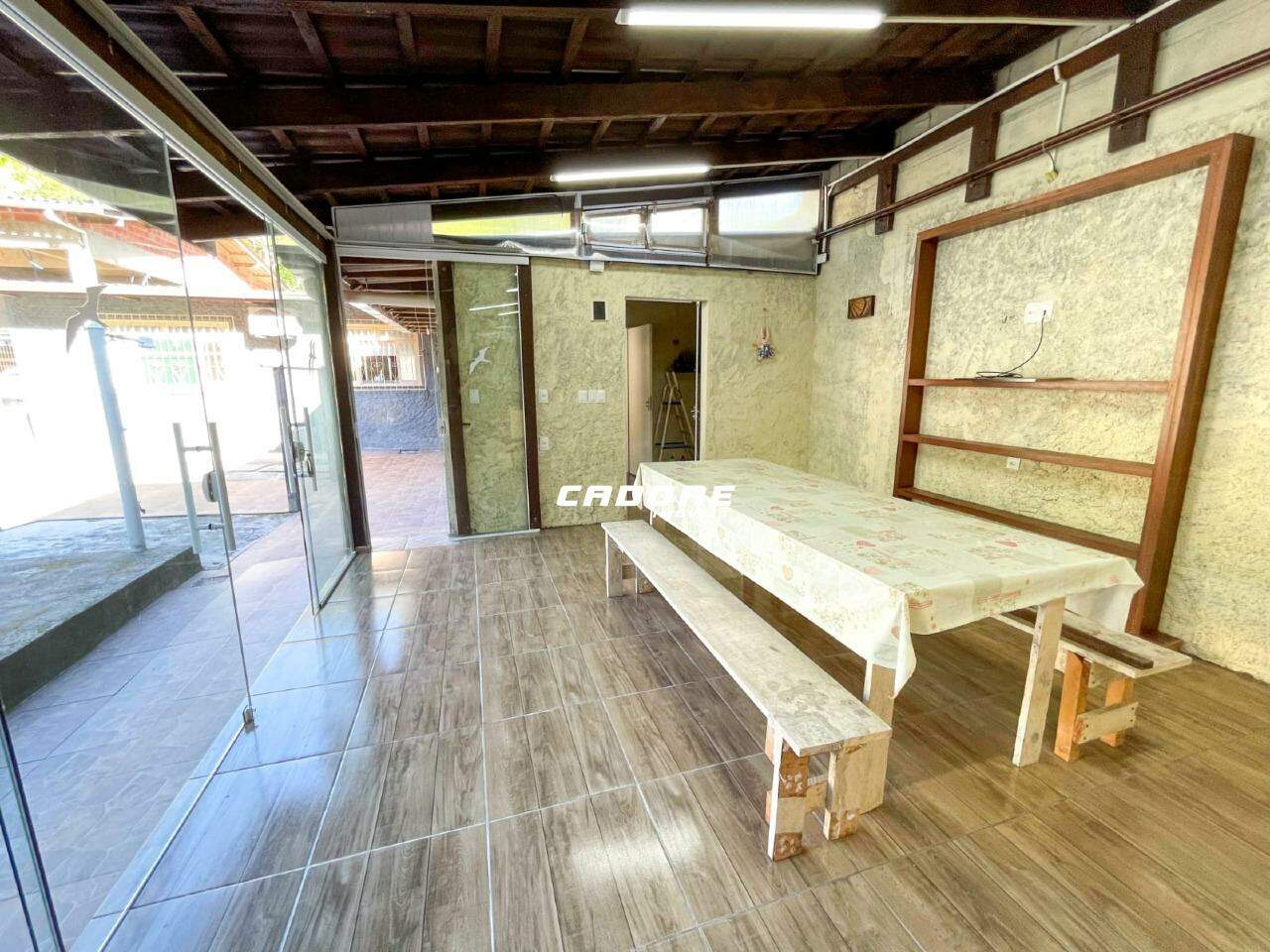 Casa ampla com 4 quartos e terreno espaçoso no bairro Progresso I Cadore Imóveis — foto 5