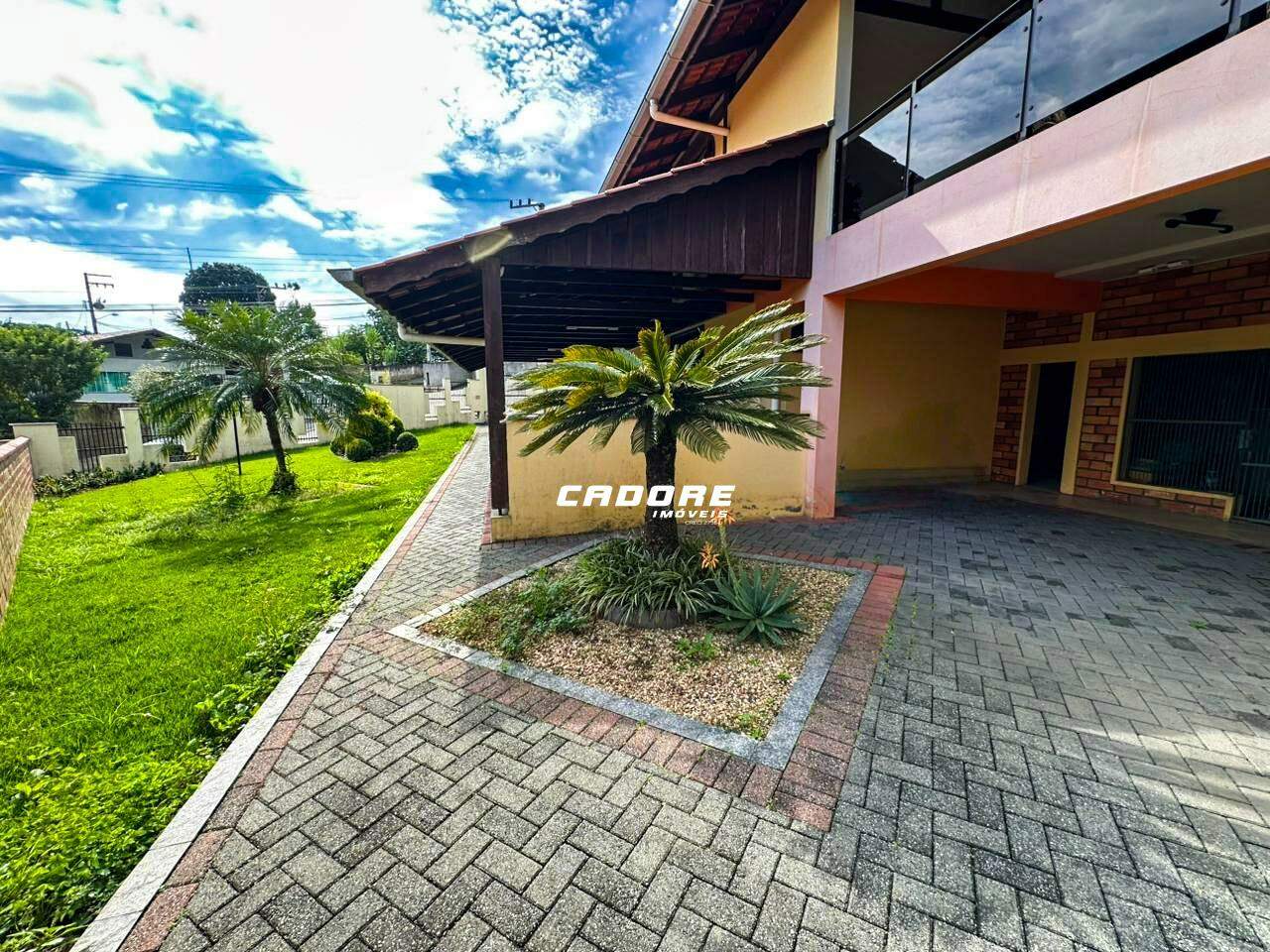 Casa para aluguel no Tribess: 