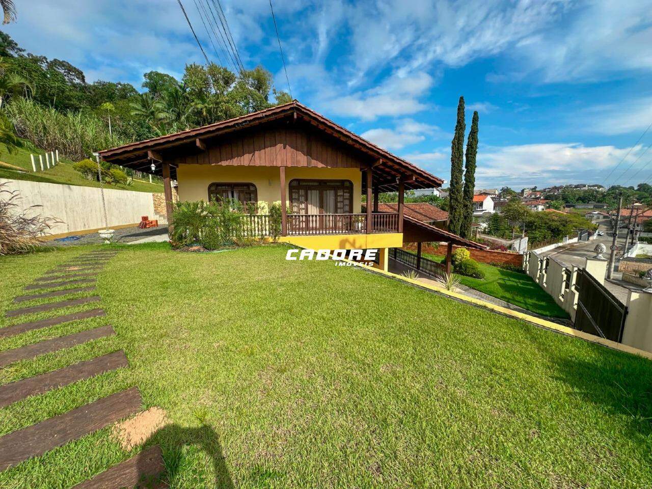 Casa à venda no Tribess: 