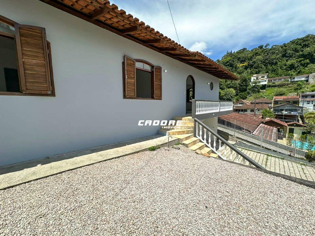Casa para aluguel no Garcia: 