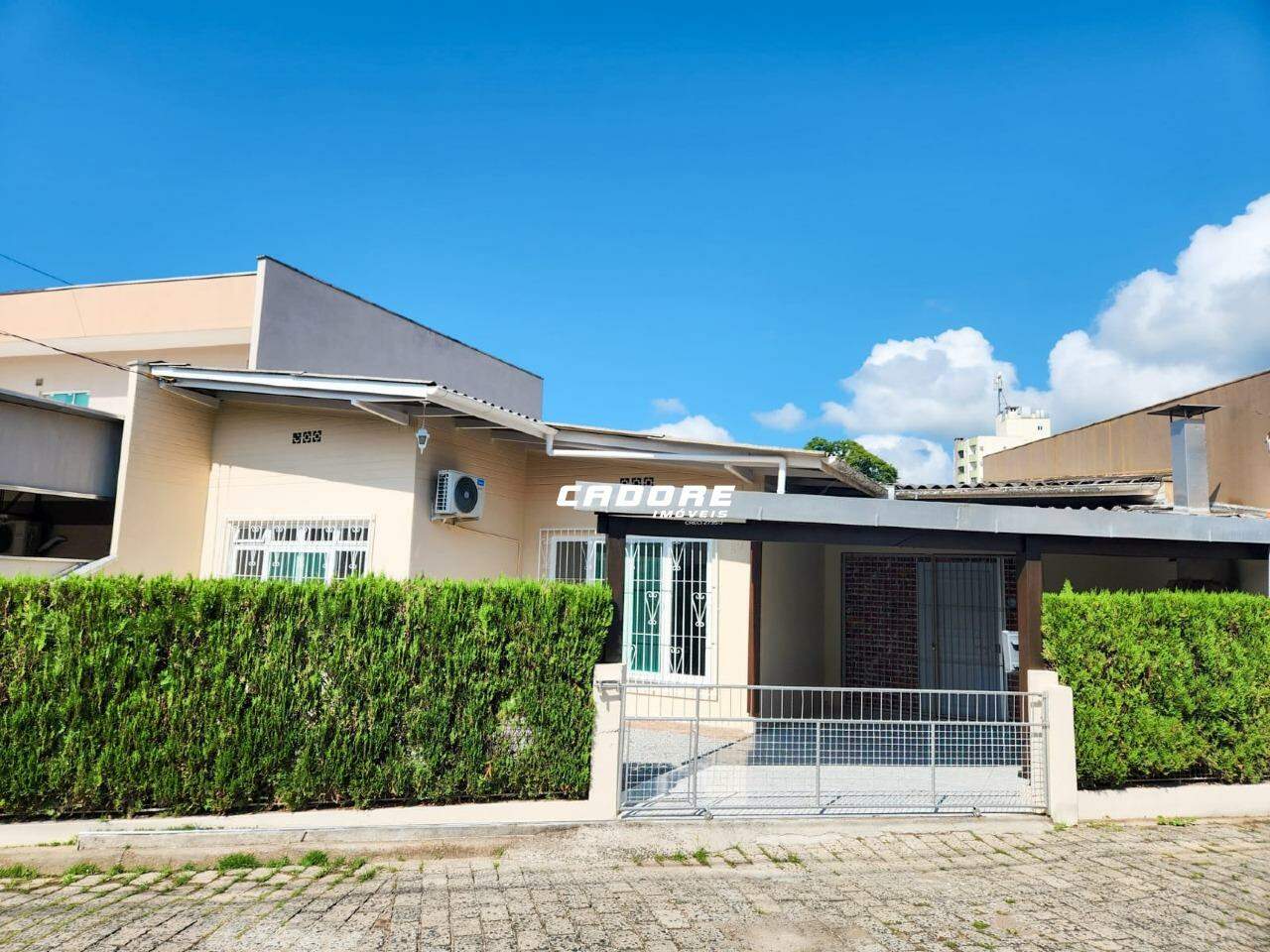 Casa para aluguel no Garcia: 