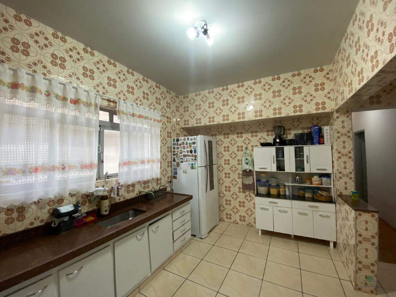 Casa à venda no Centro: 