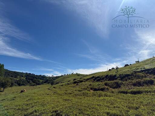 Terreno à venda no Lagoa Dourada: 