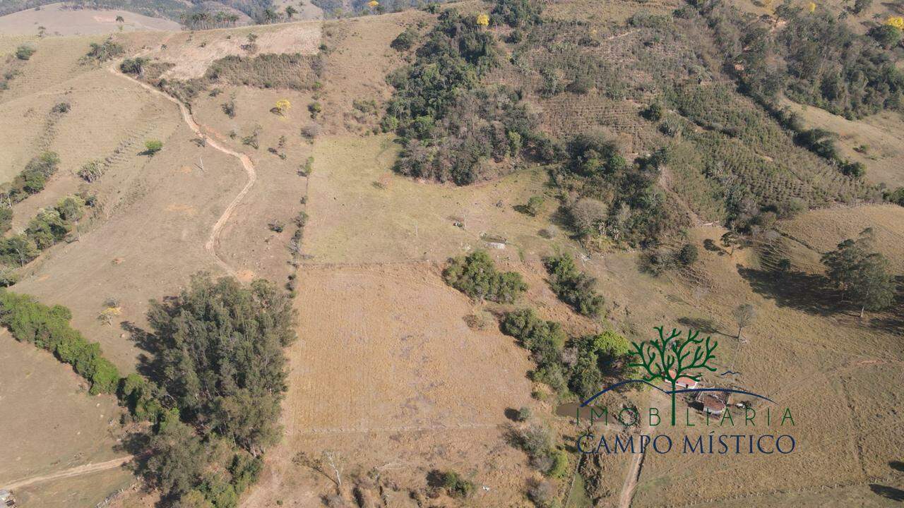 Terreno à venda no Lagoa Dourada: 