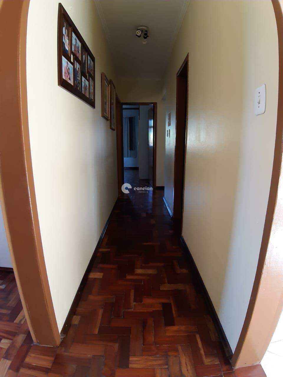 Casa à venda no Carolina: 