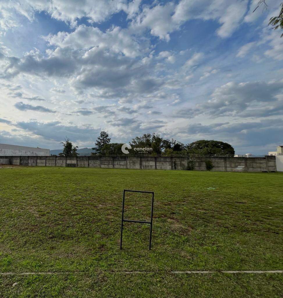 Terreno à venda no Camobi: