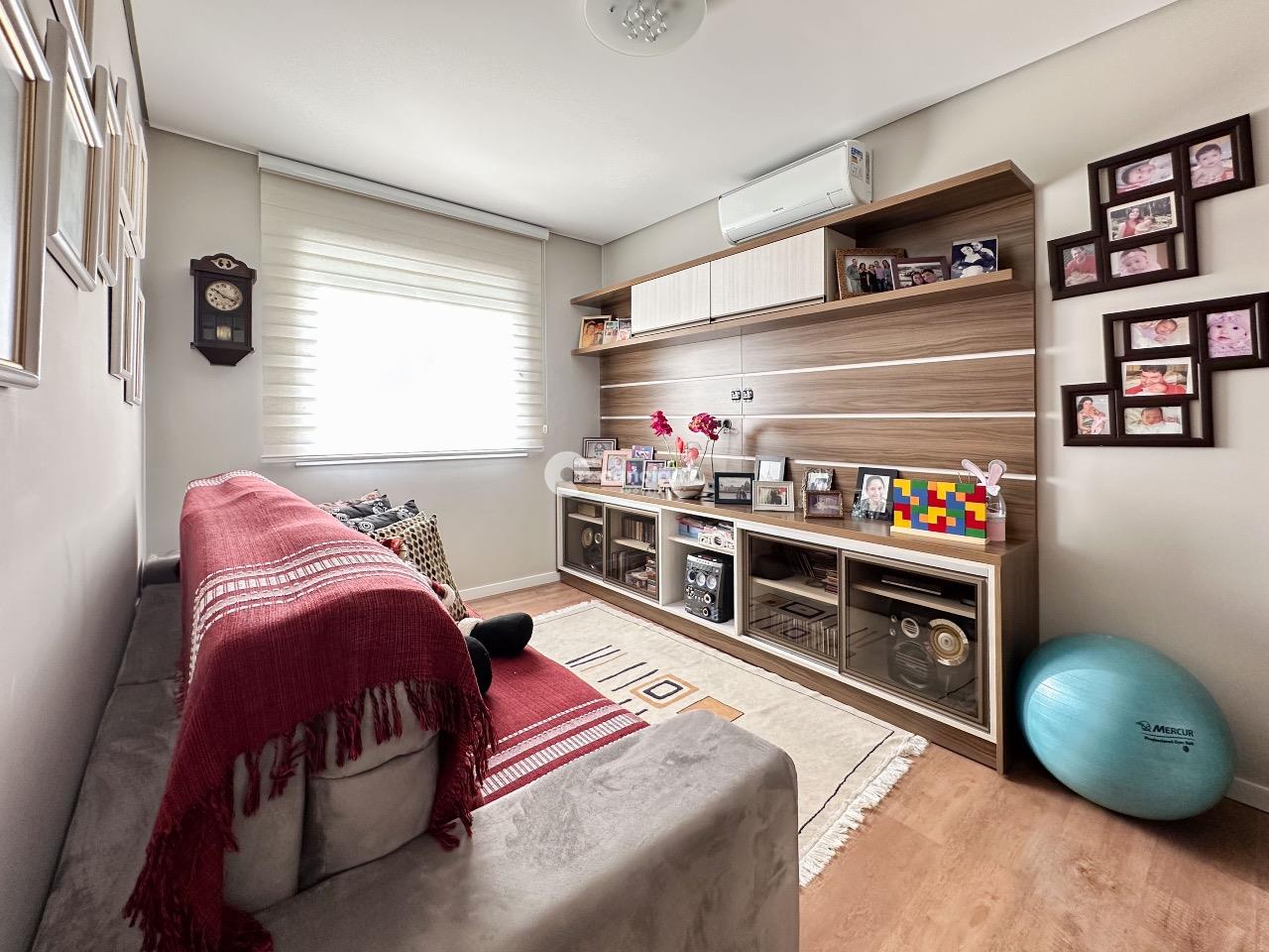 Apartamento à venda no Menino Jesus: 