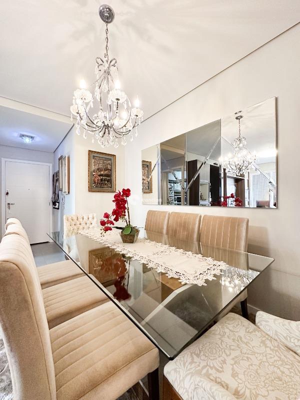 Apartamento à venda no Menino Jesus: 