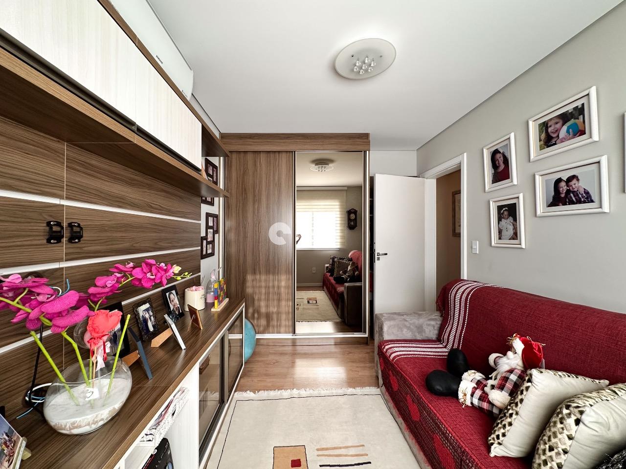 Apartamento à venda no Menino Jesus: 