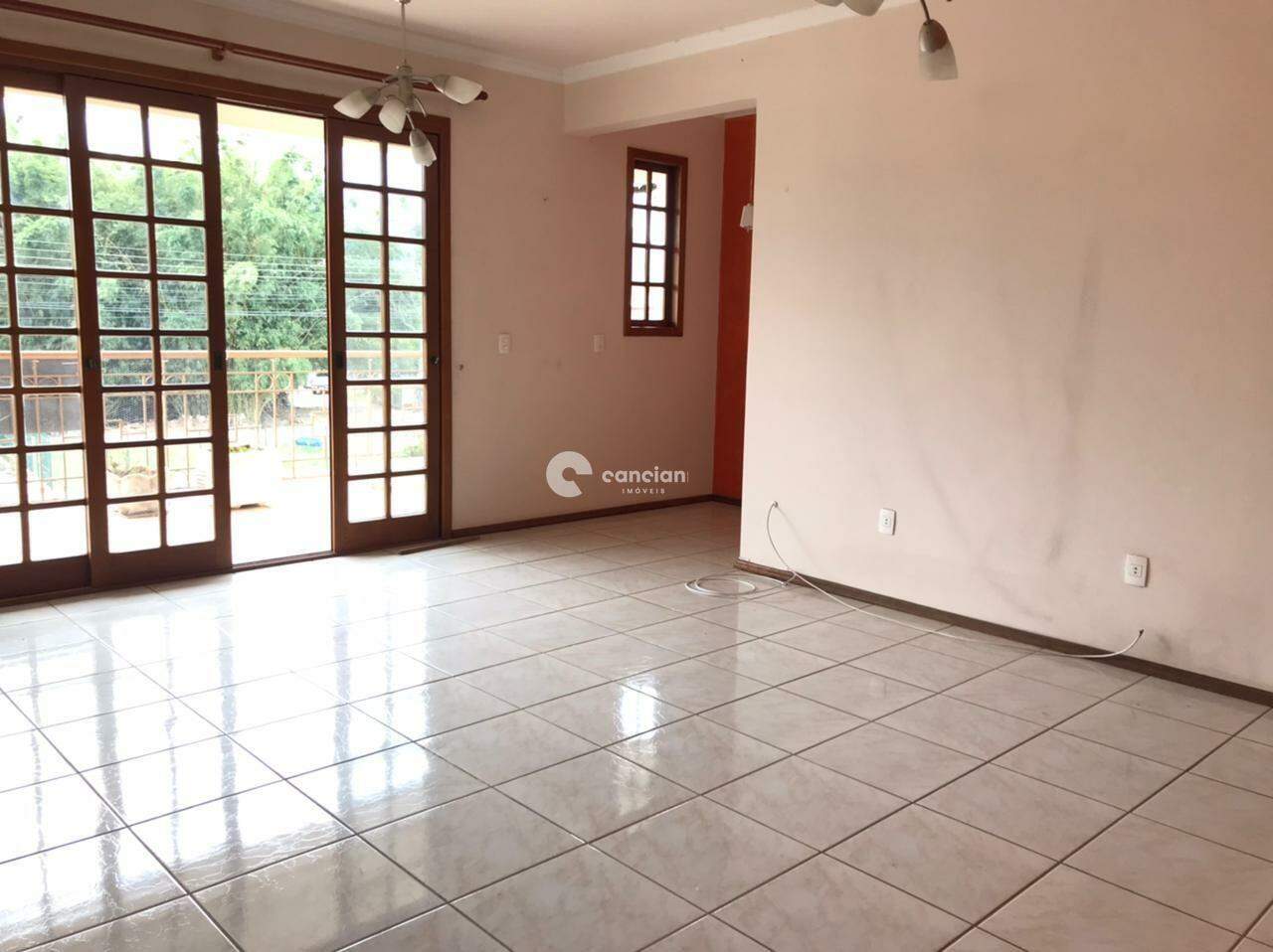 Apartamento à venda no Camobi: 