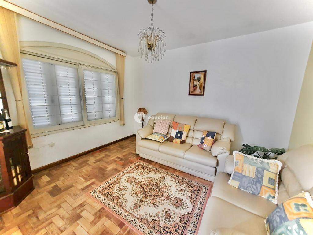Casa à venda no Camobi: 