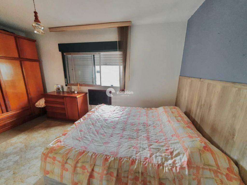 Casa à venda no Camobi: 
