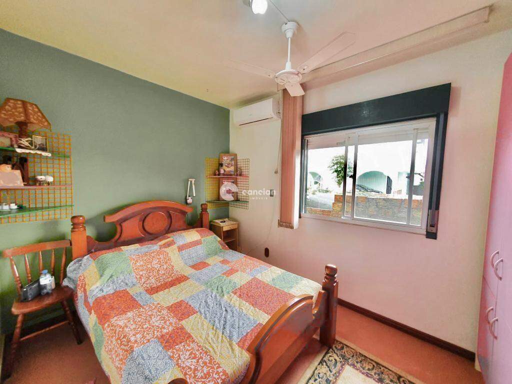 Casa à venda no Camobi: 
