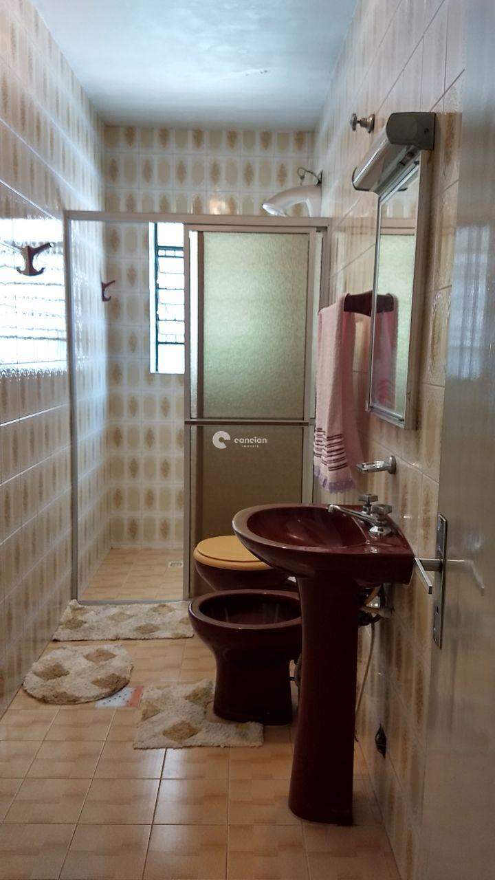 Casa à venda no Centro: 