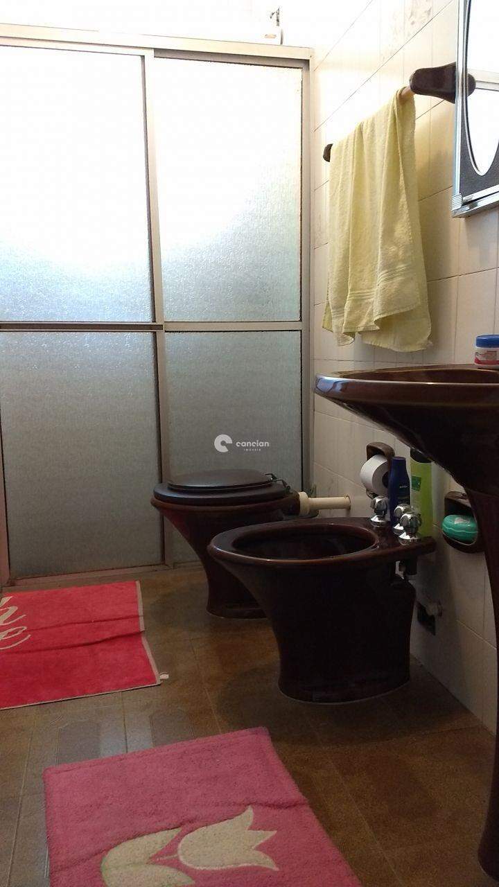 Casa à venda no Centro: 
