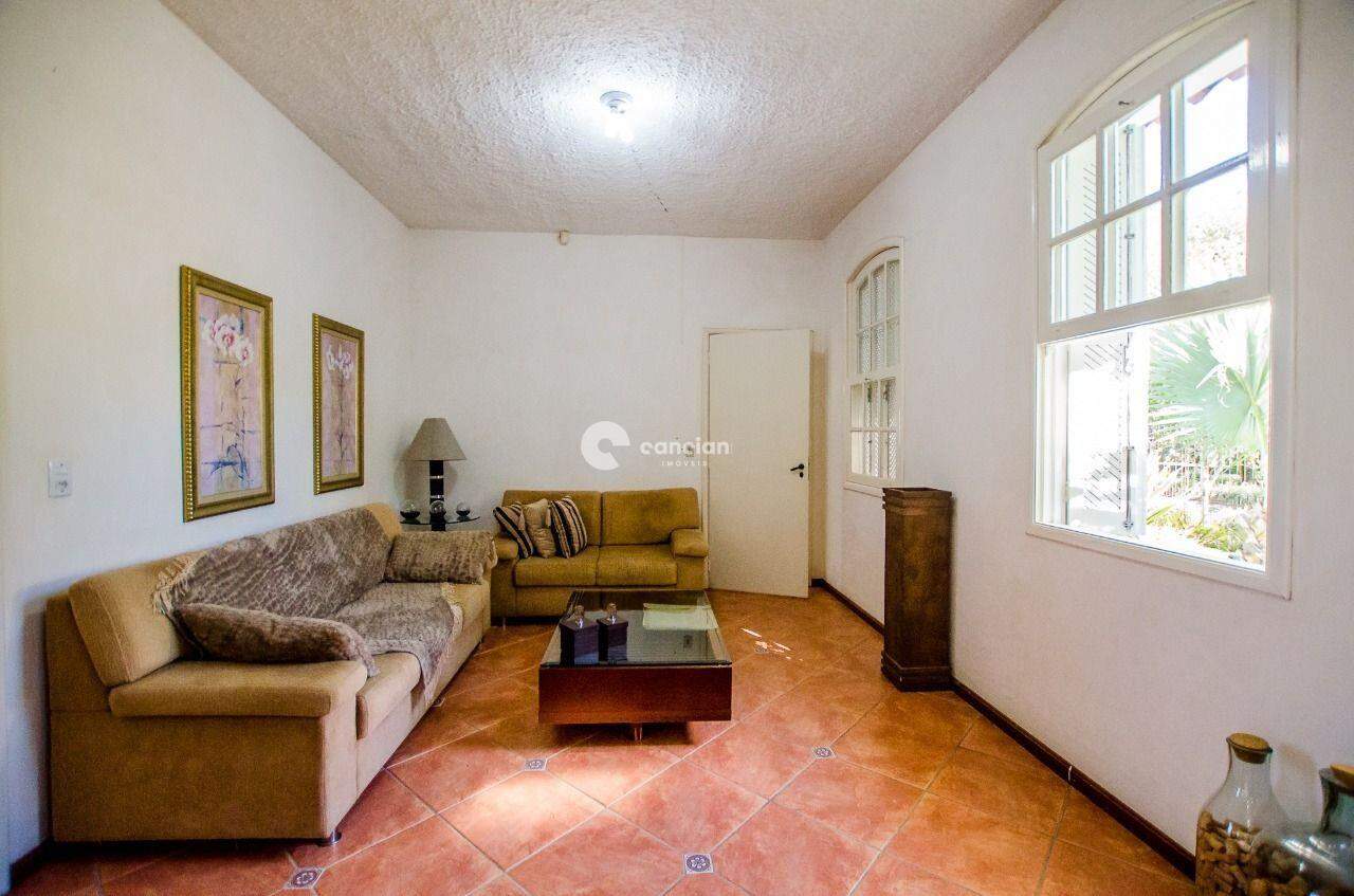 Casa à venda no Camobi: 