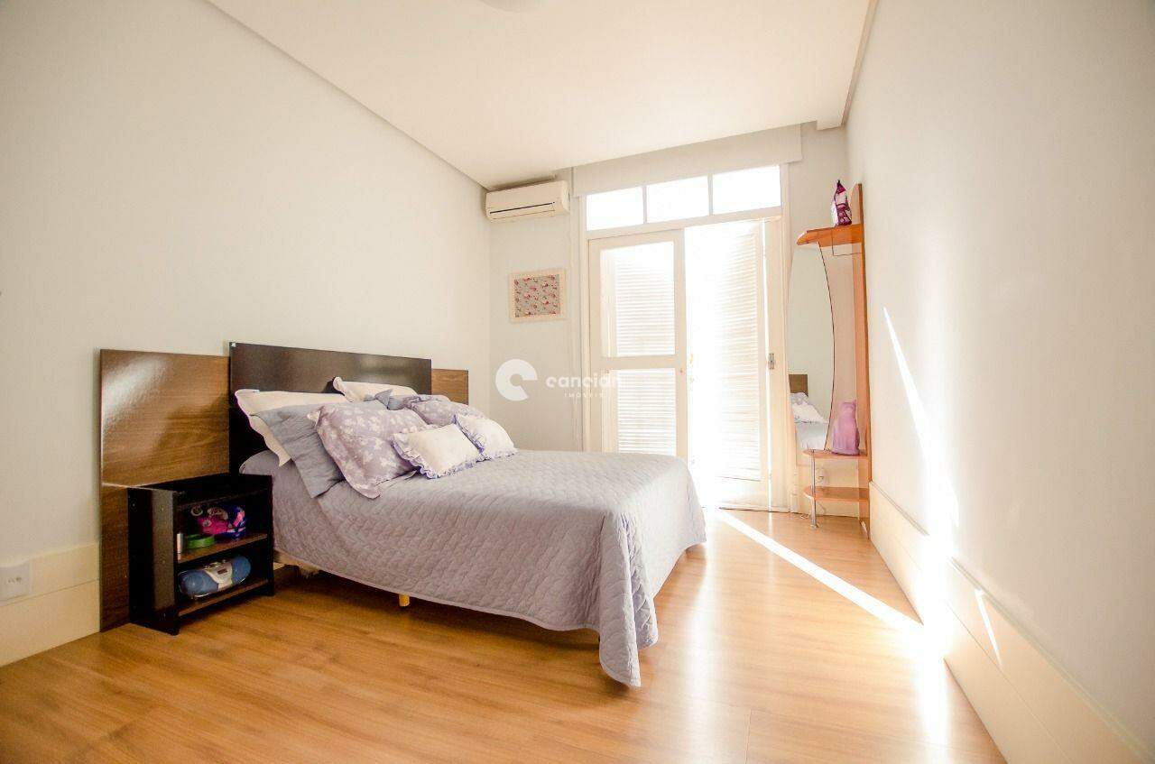 Casa à venda no Camobi: 