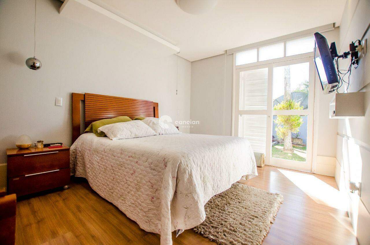Casa à venda no Camobi: 