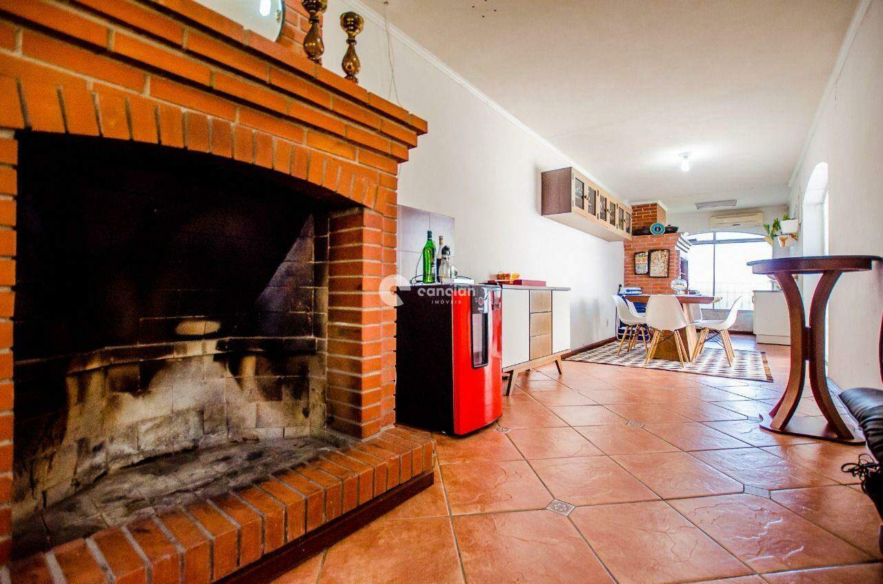 Casa à venda no Camobi: 