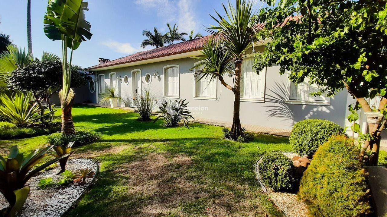 Casa à venda no Camobi: 