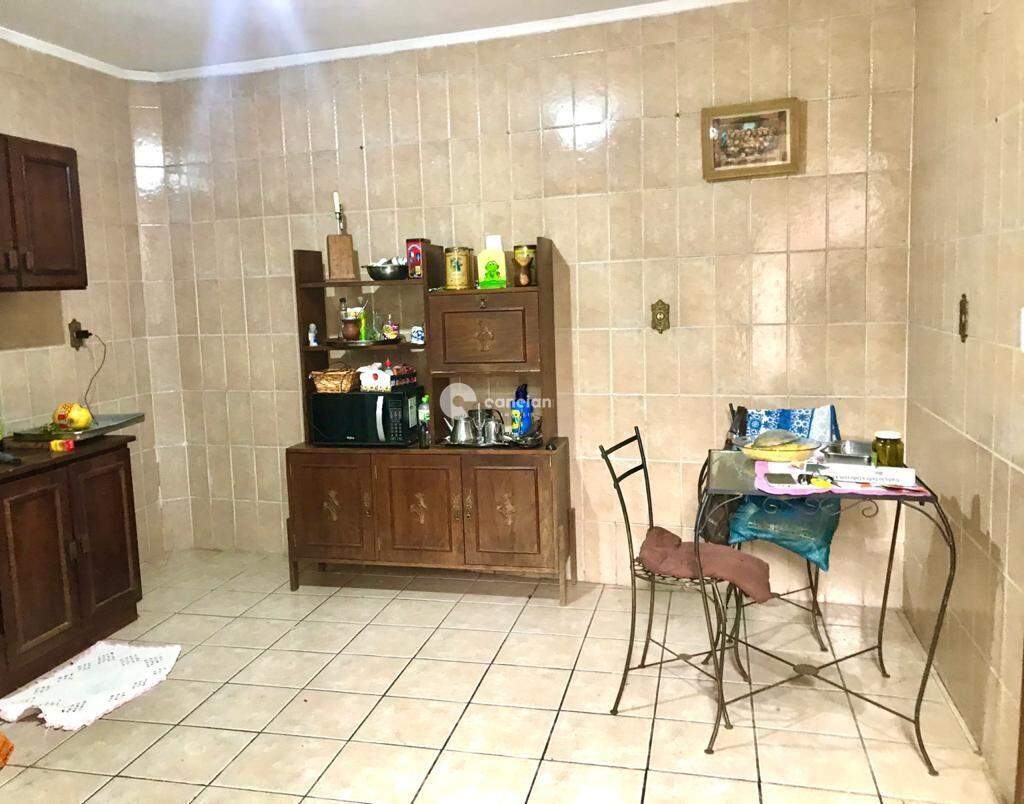 Casa à venda no Menino Jesus: 