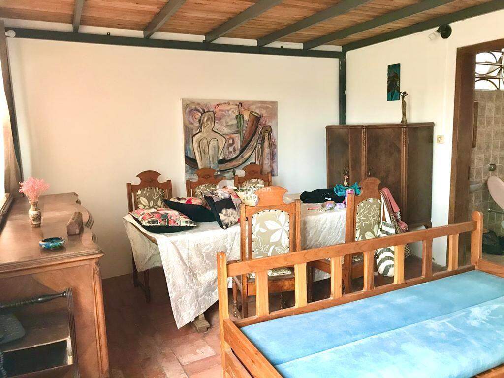 Casa à venda no Menino Jesus: 