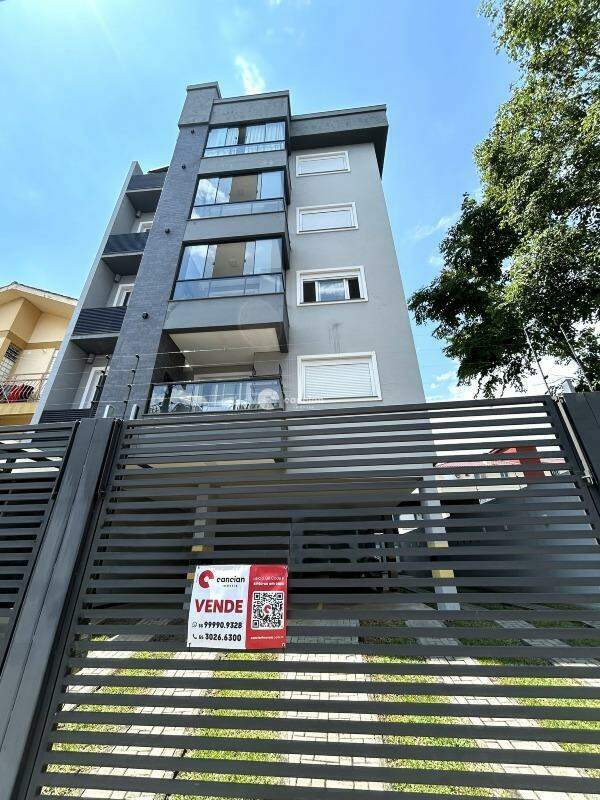 Apartamento à venda no Camobi: