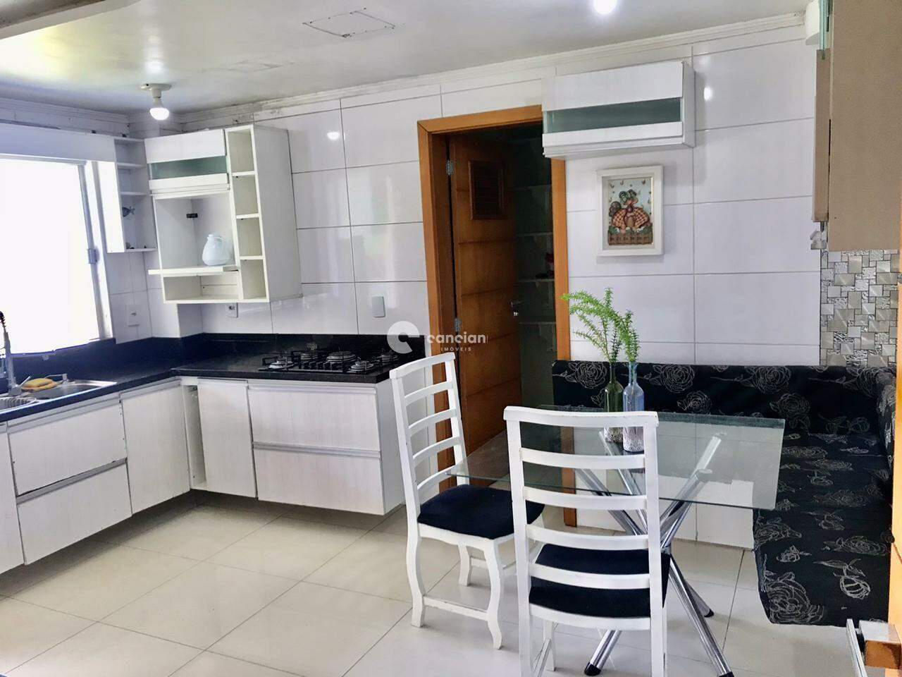 Casa à venda no Camobi: 