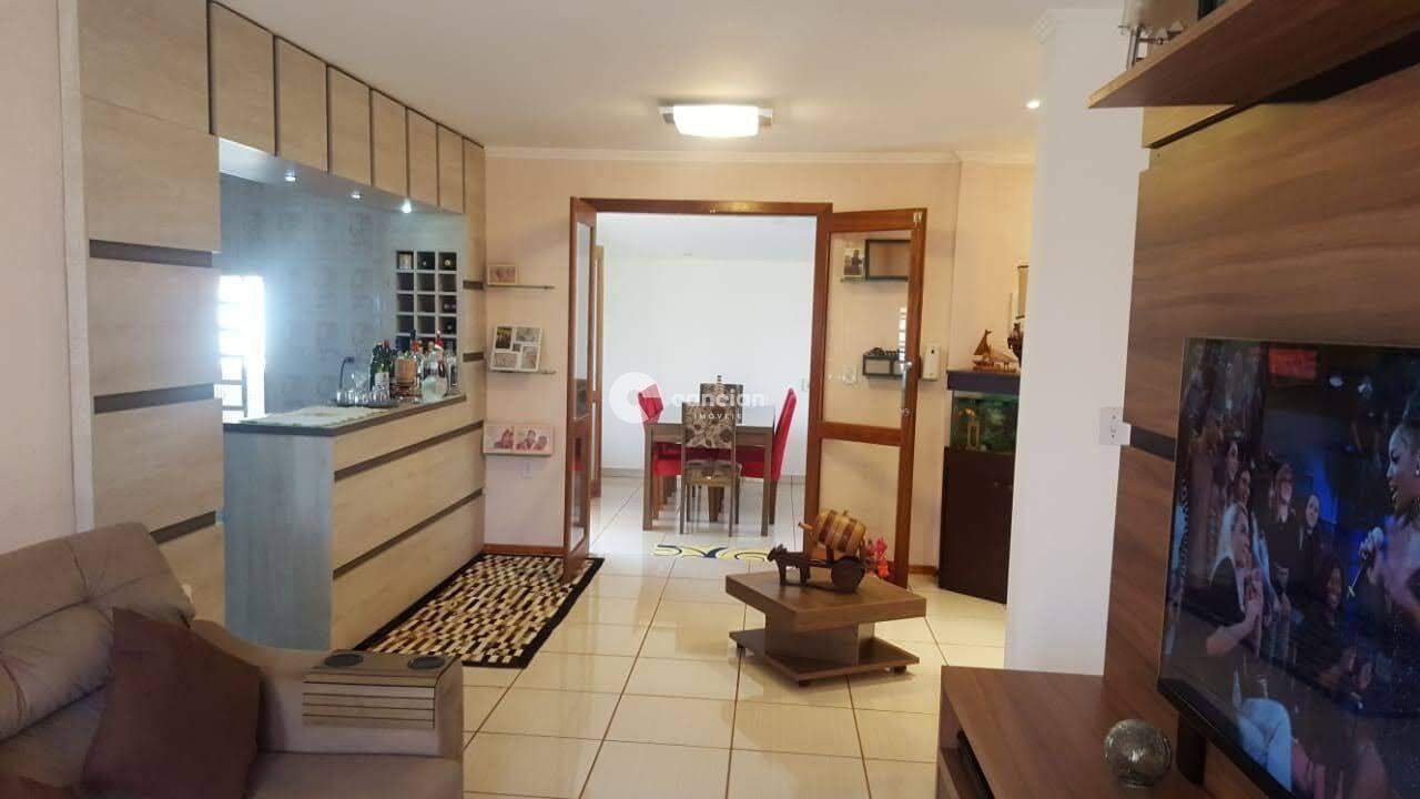 Casa à venda no Parque Serrano I: 