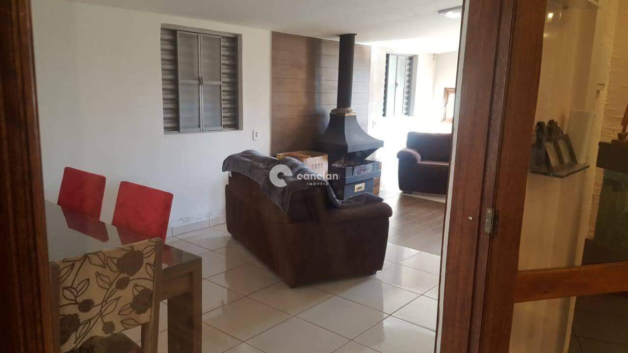 Casa à venda no Parque Serrano I: 