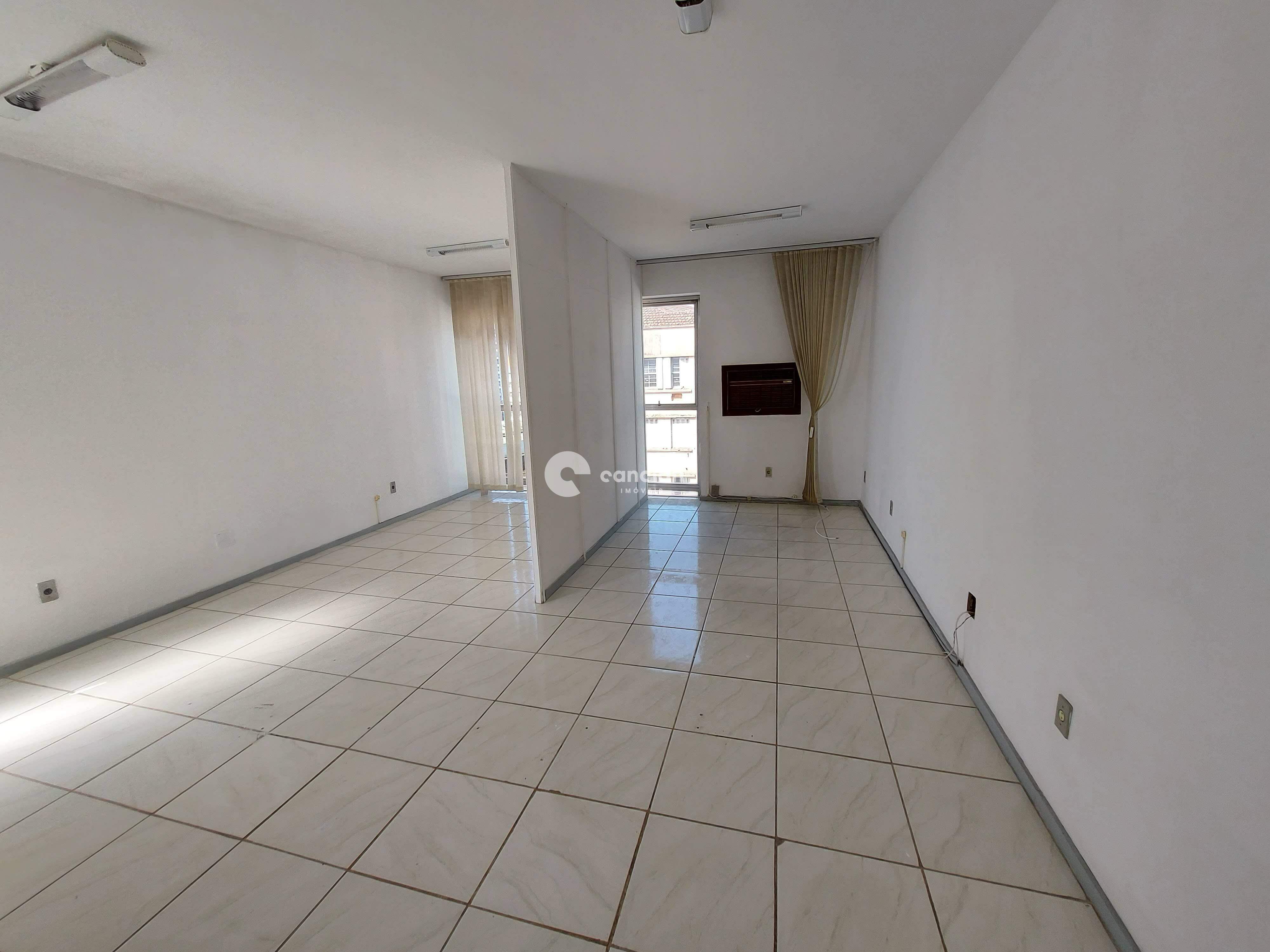 Sala Comercial à venda no Centro: 