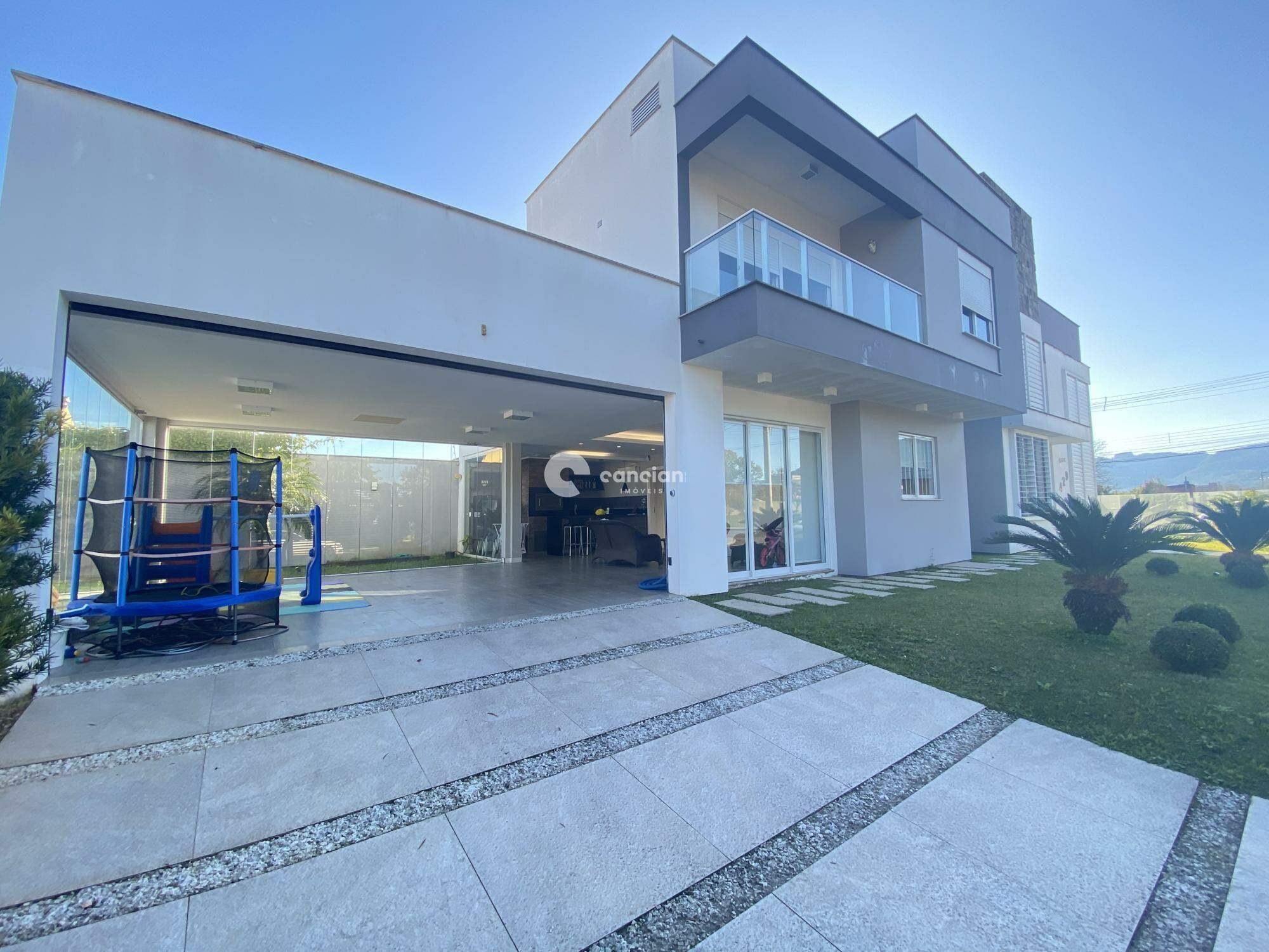 Casa à venda no Camobi: 