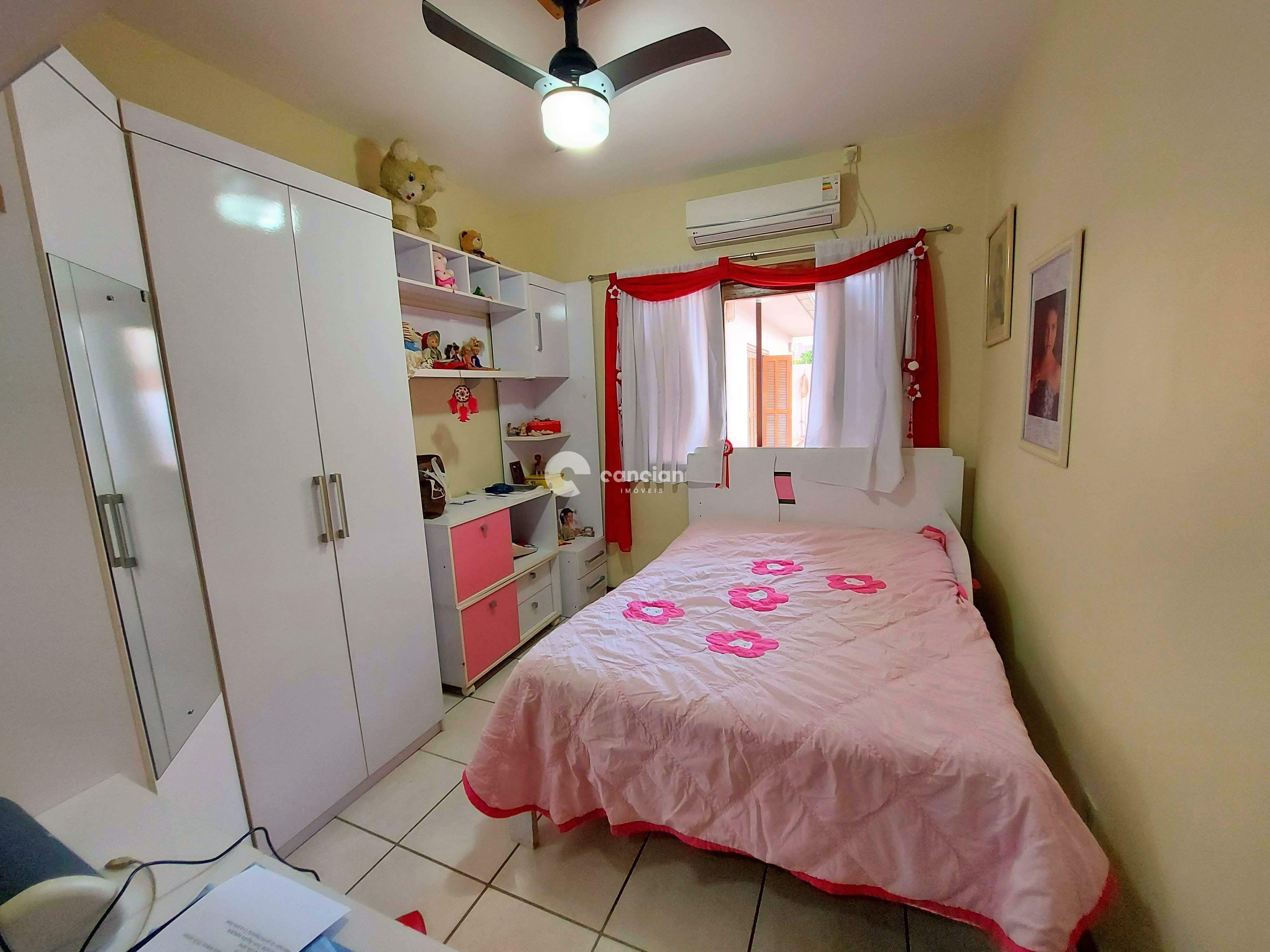 Casa à venda no Camobi: 