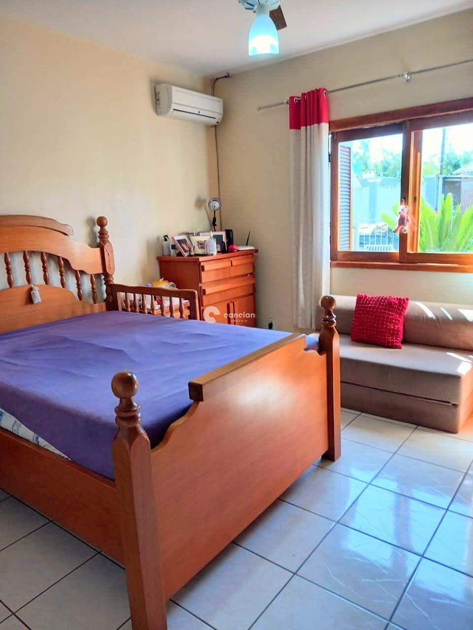 Casa à venda no Camobi: 