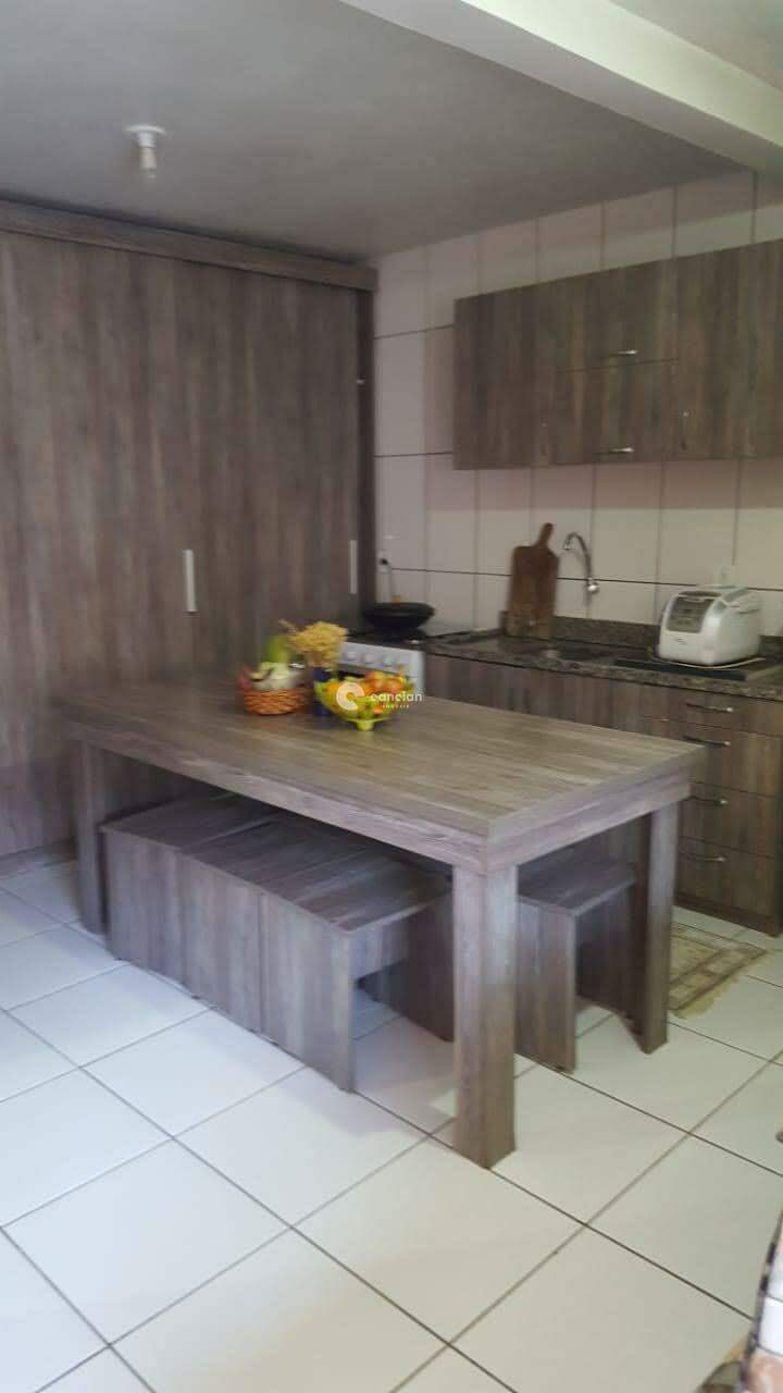 Casa à venda no Camobi: 