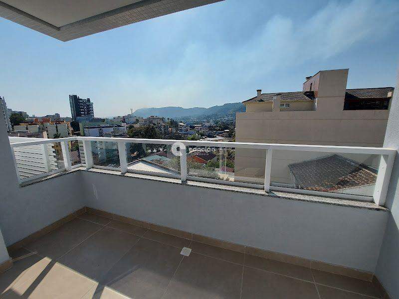 Apartamento à venda no Menino Jesus: 