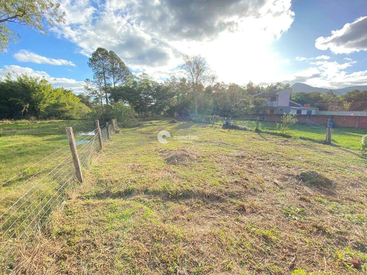 Casa à venda no Pé de Plátano: 