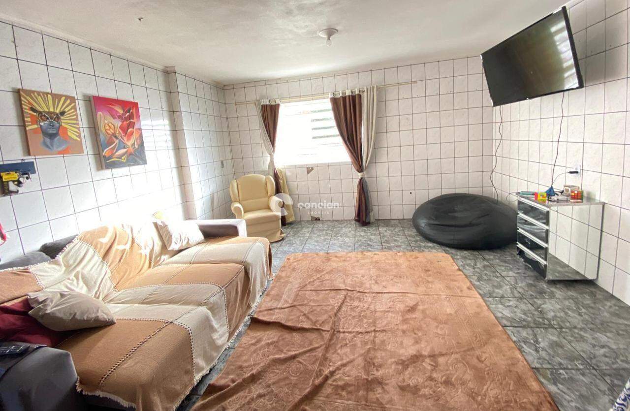 Casa à venda no Pé de Plátano: 