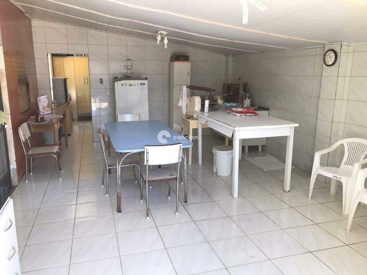 Casa à venda no Camobi: 