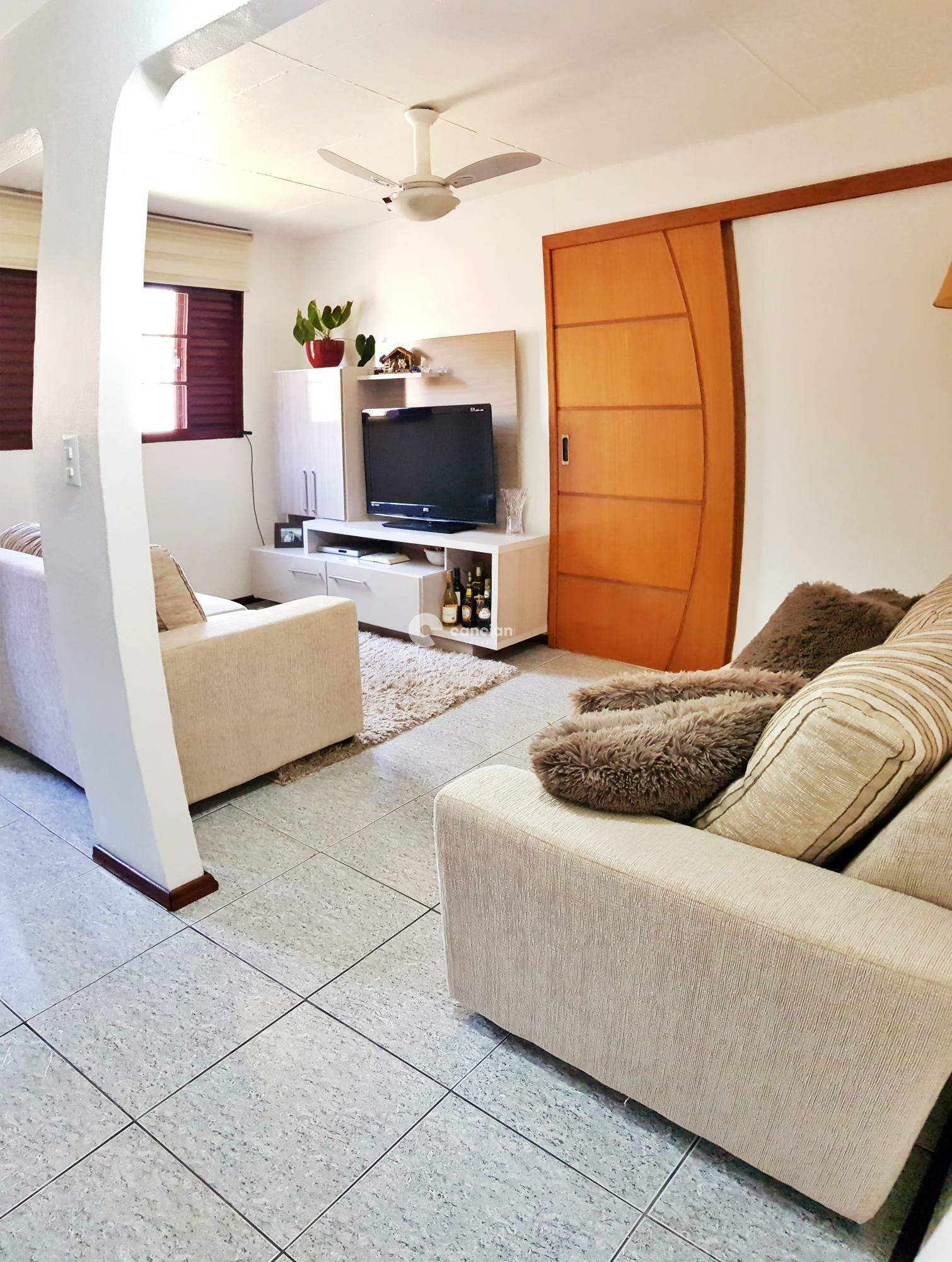 Casa à venda no Tancredo Neves: