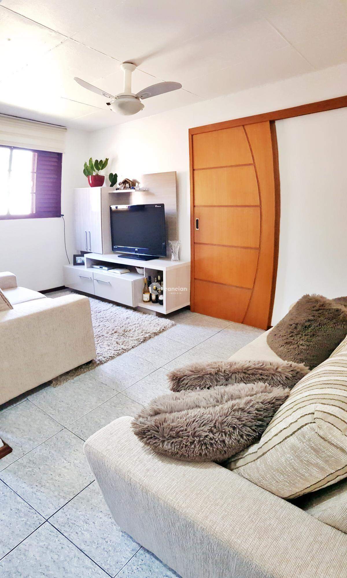 Casa à venda no Tancredo Neves: