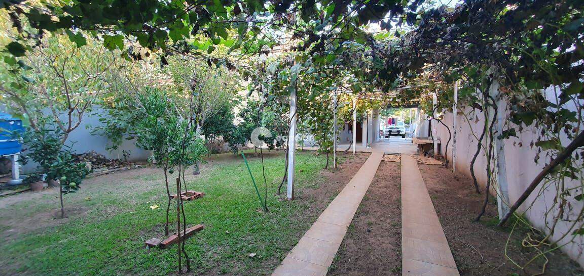 Casa à venda no Pé de Plátano: 