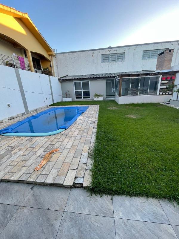 Casa à venda no Juscelino Kubitschek: 