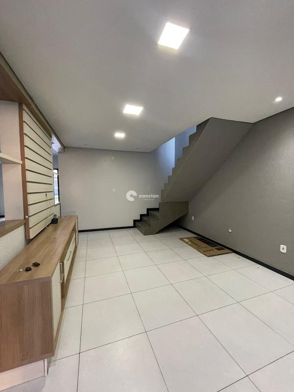 Casa à venda no Juscelino Kubitschek: 