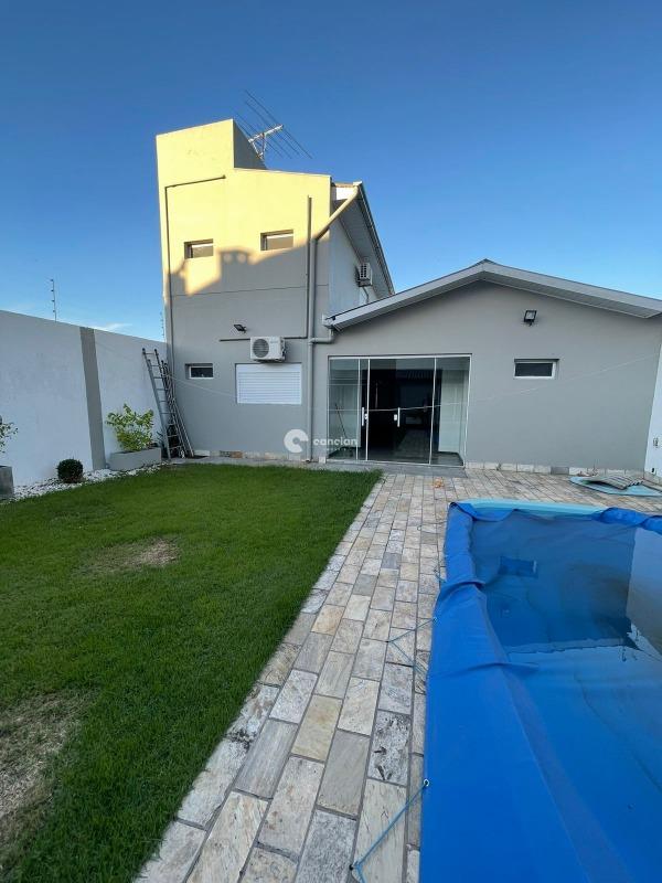 Casa à venda no Juscelino Kubitschek: 